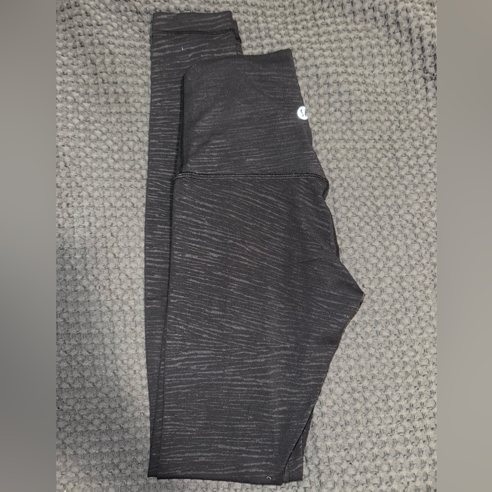 Lululemon Athletica Black Leggings with Texture​